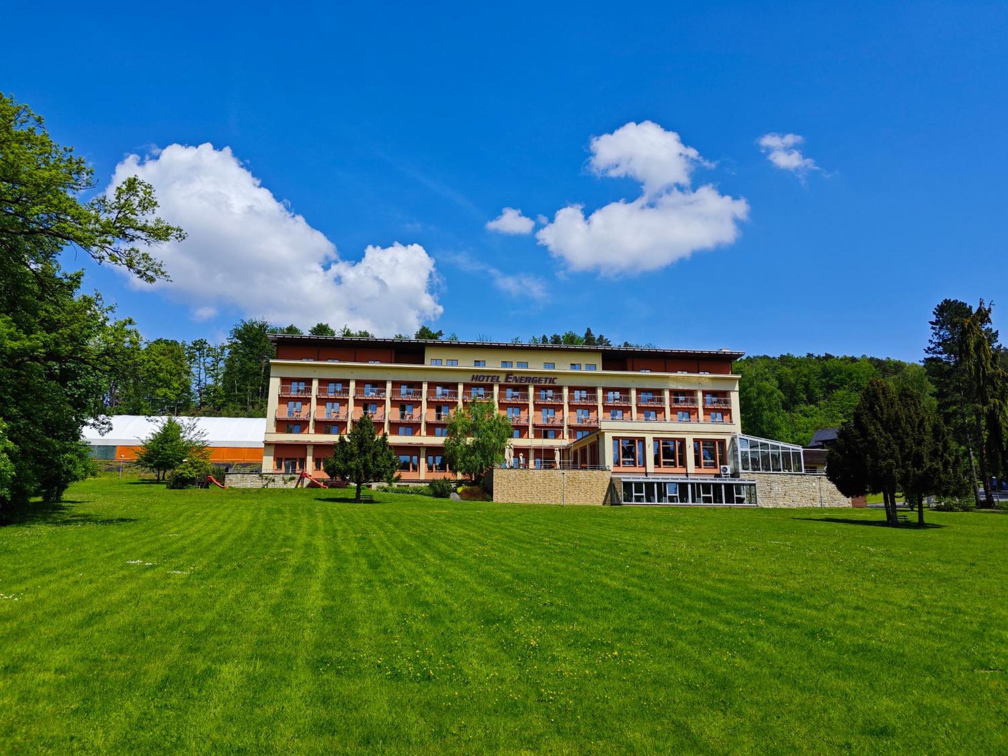 Wellness Resort Energetic Rožnov pod Radhoštěm Εξωτερικό φωτογραφία