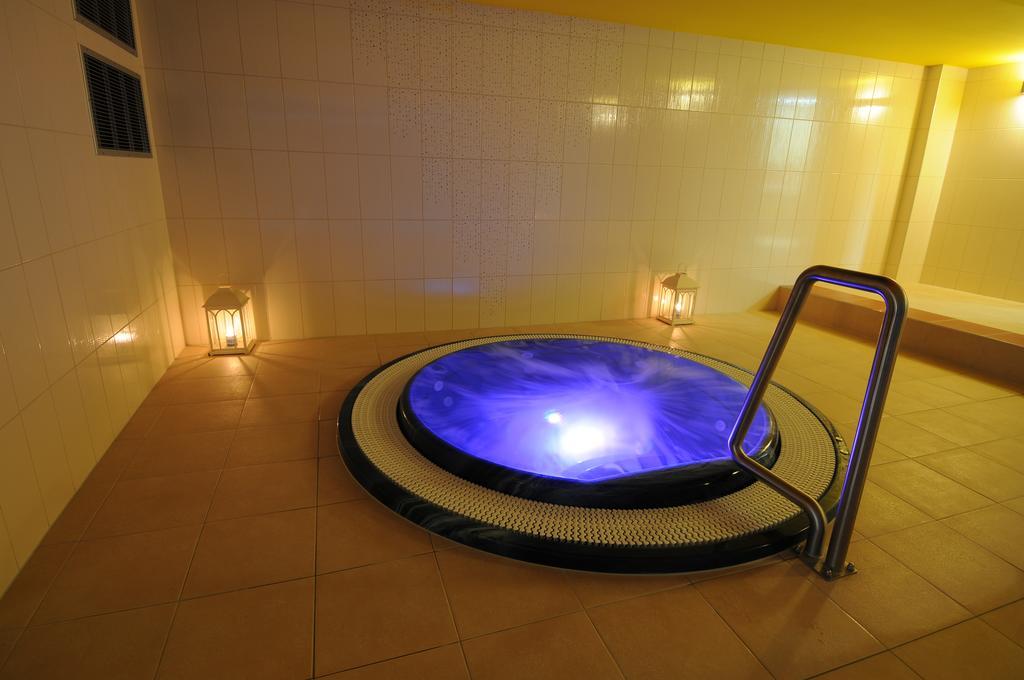 Wellness Resort Energetic Rožnov pod Radhoštěm Εξωτερικό φωτογραφία