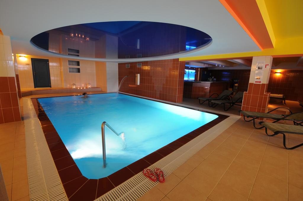 Wellness Resort Energetic Rožnov pod Radhoštěm Εξωτερικό φωτογραφία