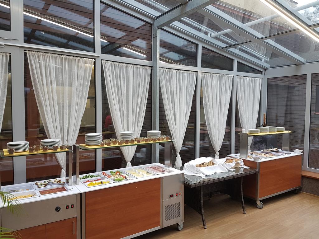 Wellness Resort Energetic Rožnov pod Radhoštěm Εξωτερικό φωτογραφία